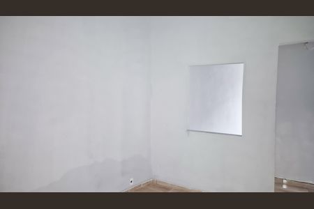 Sala de casa para alugar com 2 quartos, 100m² em Vista Alegre, Rio de Janeiro