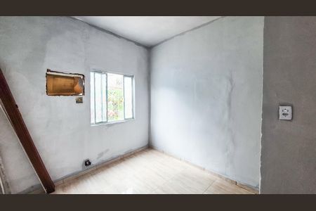 Quarto 1 de casa para alugar com 2 quartos, 100m² em Vista Alegre, Rio de Janeiro