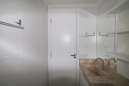 Apartamento para alugar com 124m², 3 quartos e 1 vaga Apartamento para alugar com 124m², 3 quartos e 1 vagaBanheiro Social