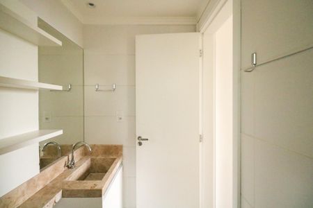 Apartamento para alugar com 124m², 3 quartos e 1 vaga Apartamento para alugar com 124m², 3 quartos e 1 vagaBanheiro da Suíte