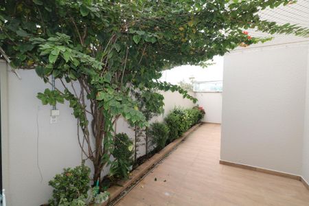 Apartamento para alugar com 124m², 3 quartos e 1 vaga Apartamento para alugar com 124m², 3 quartos e 1 vagaQuintal