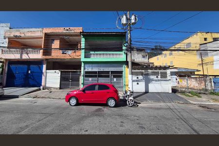 Casa à venda com 299m², 3 quartos e 5 vagas Casa à venda com 299m², 3 quartos e 5 vagasFachada