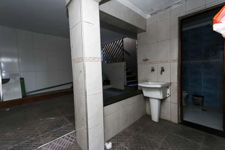 Casa à venda com 299m², 3 quartos e 5 vagas Casa à venda com 299m², 3 quartos e 5 vagasÁrea de Serviço 2