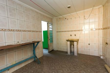 Casa à venda com 299m², 3 quartos e 5 vagas Casa à venda com 299m², 3 quartos e 5 vagasÁrea de Serviço