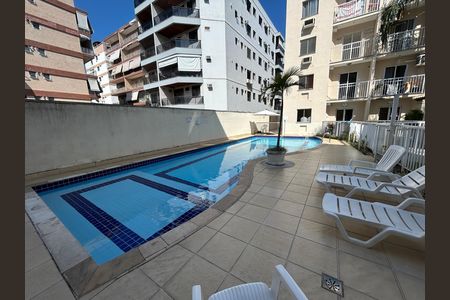 Apartamento para alugar com 65m², 2 quartos e 1 vagaÁrea comum - Piscina