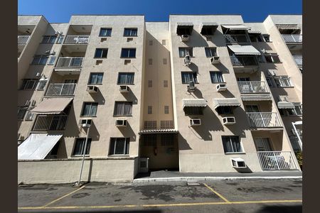 Apartamento para alugar com 65m², 2 quartos e 1 vagaFachada do bloco