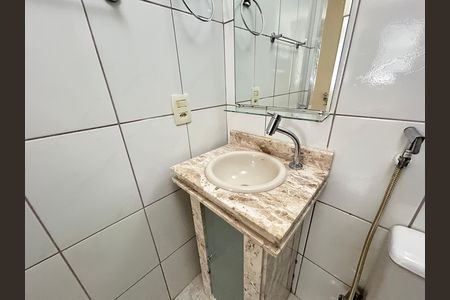 Apartamento para alugar com 65m², 2 quartos e 1 vagaBanheiro da Suíte