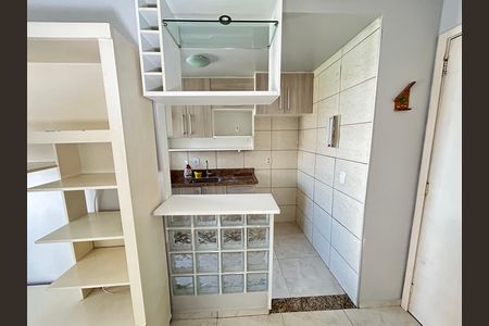 Apartamento para alugar com 65m², 2 quartos e 1 vagaCozinha