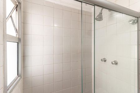 Apartamento à venda com 88m², 3 quartos e 2 vagas Apartamento à venda com 88m², 3 quartos e 2 vagasBanheiro da Suíte