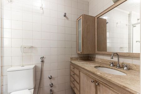 Apartamento à venda com 88m², 3 quartos e 2 vagas Apartamento à venda com 88m², 3 quartos e 2 vagasBanheiro da Suíte