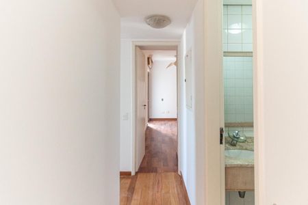 Apartamento à venda com 88m², 3 quartos e 2 vagas Apartamento à venda com 88m², 3 quartos e 2 vagasCorredor