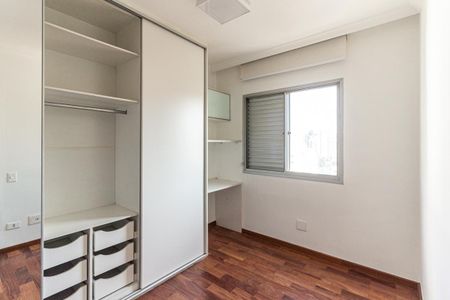 Apartamento à venda com 88m², 3 quartos e 2 vagas Apartamento à venda com 88m², 3 quartos e 2 vagasQuarto 2