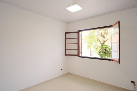 Casa para alugar com 71m², 2 quartos e 1 vagaQuarto 2