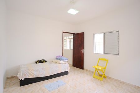 Casa para alugar com 71m², 2 quartos e 1 vagaQuarto 1