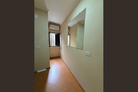 Quarto de casa à venda com 4 quartos, 168m² em Conjunto Habitacional Padre Jose de Anchieta, São Paulo