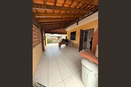 Casa à venda com 168m², 4 quartos e 2 vagas Casa à venda com 168m², 4 quartos e 2 vagasÁrea de Lazer