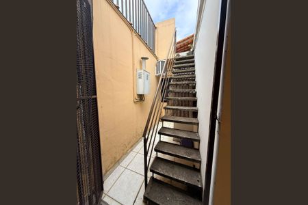 Casa à venda com 168m², 4 quartos e 2 vagas Casa à venda com 168m², 4 quartos e 2 vagasÁrea Externa