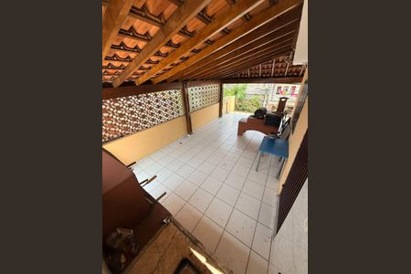 Casa à venda com 168m², 4 quartos e 2 vagas Casa à venda com 168m², 4 quartos e 2 vagasÁrea de Lazer