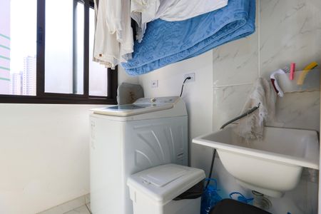 Apartamento para alugar com 74m², 2 quartos e 1 vaga Apartamento para alugar com 74m², 2 quartos e 1 vagaÁrea de Serviço