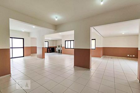 Apartamento para alugar com 74m², 2 quartos e 1 vaga Apartamento para alugar com 74m², 2 quartos e 1 vagaÁrea comum - Salão de festas