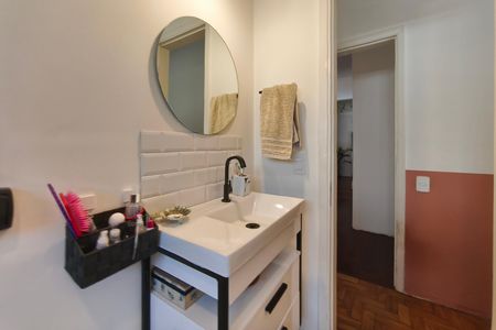 Apartamento à venda com 110m², 3 quartos e 1 vaga Apartamento à venda com 110m², 3 quartos e 1 vagaBanheiro Suíte