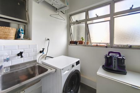 Apartamento à venda com 110m², 3 quartos e 1 vaga Apartamento à venda com 110m², 3 quartos e 1 vagaÁrea de Serviço