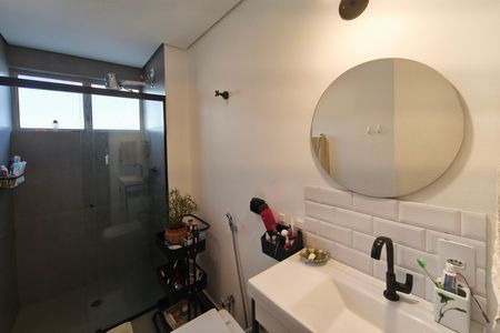 Apartamento à venda com 110m², 3 quartos e 1 vaga Apartamento à venda com 110m², 3 quartos e 1 vagaBanheiro Suíte