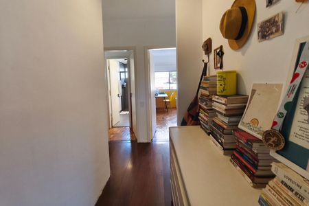 Apartamento à venda com 110m², 3 quartos e 1 vaga Apartamento à venda com 110m², 3 quartos e 1 vagaCorredor