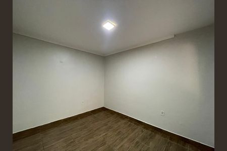 Casa para alugar com 100m², 2 quartos e 2 vagas