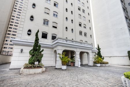 Apartamento à venda com 45m², 1 quarto e sem vaga Apartamento à venda com 45m², 1 quarto e sem vagaFachada do Condomínio
