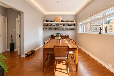 Apartamento à venda com 160m², 3 quartos e 2 vagasSala
