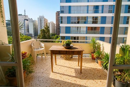 Apartamento à venda com 160m², 3 quartos e 2 vagasVaranda