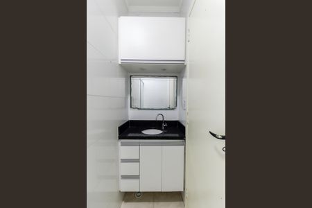 Casa de condomínio para alugar com 60m², 2 quartos e 1 vaga Casa de condomínio para alugar com 60m², 2 quartos e 1 vagaBanheiro