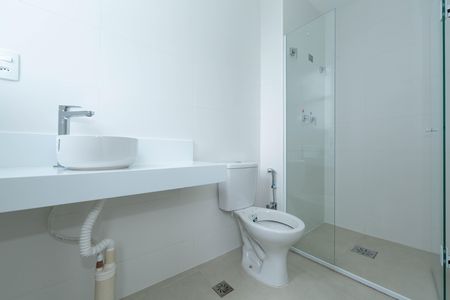 Apartamento à venda com 75m², 2 quartos e 2 vagas Apartamento à venda com 75m², 2 quartos e 2 vagasBANHEIRO2