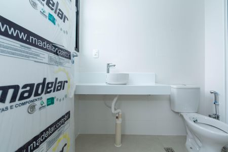 Apartamento à venda com 75m², 2 quartos e 2 vagas Apartamento à venda com 75m², 2 quartos e 2 vagasBANHEIRO2
