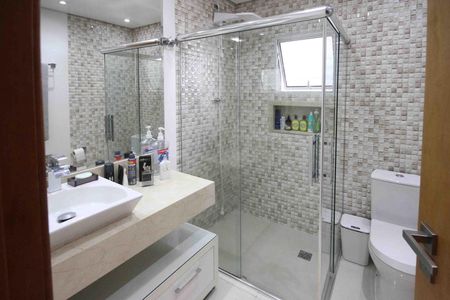 Casa à venda com 192m², 2 quartos e 3 vagas Casa à venda com 192m², 2 quartos e 3 vagasBanheiro da Suite 02