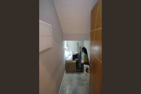 Casa à venda com 192m², 2 quartos e 3 vagas Casa à venda com 192m², 2 quartos e 3 vagasDispensa