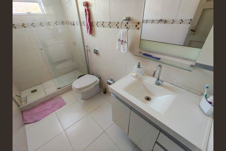 Apartamento à venda com 56m², 2 quartos e sem vaga Apartamento à venda com 56m², 2 quartos e sem vagaBanheiro Corredor