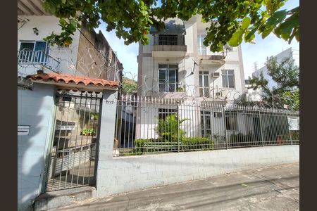Apartamento à venda com 56m², 2 quartos e sem vaga Apartamento à venda com 56m², 2 quartos e sem vagaFachada do Prédio