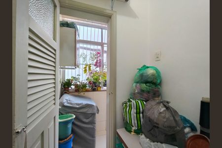 Apartamento à venda com 56m², 2 quartos e sem vaga Apartamento à venda com 56m², 2 quartos e sem vagaQuarto de Serviço