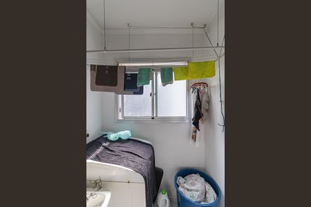 Apartamento à venda com 56m², 2 quartos e 1 vaga Apartamento à venda com 56m², 2 quartos e 1 vagaCozinha e Área de Serviço