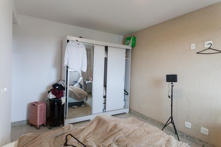 Apartamento para alugar com 220m², 3 quartos e 2 vagas Apartamento para alugar com 220m², 3 quartos e 2 vagassuite