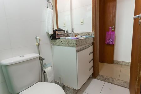 Apartamento para alugar com 220m², 3 quartos e 2 vagas Apartamento para alugar com 220m², 3 quartos e 2 vagasBanheiro suite