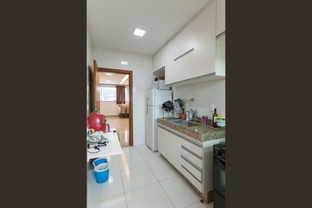 Apartamento para alugar com 220m², 3 quartos e 2 vagas Apartamento para alugar com 220m², 3 quartos e 2 vagasCozinha
