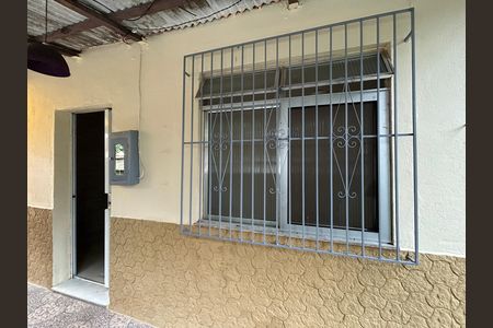 Casa para alugar com 80m², 2 quartos e sem vagaVaranda