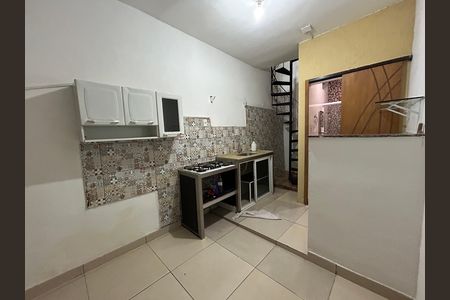 Casa para alugar com 80m², 2 quartos e sem vagaCozinha