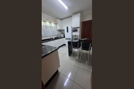 Cozinha de casa à venda com 3 quartos, 225m² em Vila Lucia, São Paulo