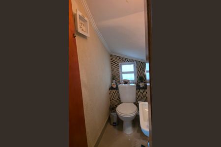 Casa à venda com 225m², 3 quartos e 4 vagas Casa à venda com 225m², 3 quartos e 4 vagasBanheiro