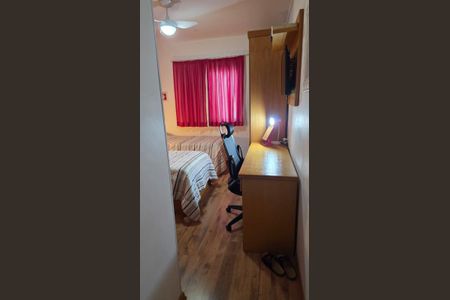Casa à venda com 225m², 3 quartos e 4 vagas Casa à venda com 225m², 3 quartos e 4 vagasQuarto