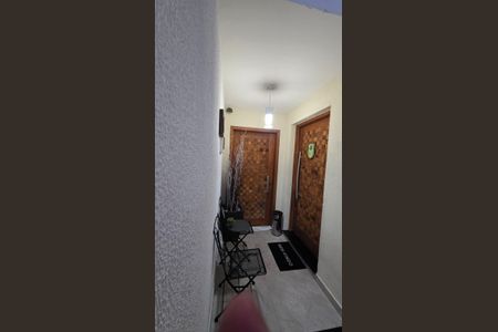 Corredor de casa à venda com 3 quartos, 225m² em Vila Lucia, São Paulo